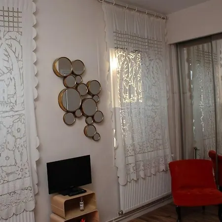 Des Toits En Ville Guest house 2*